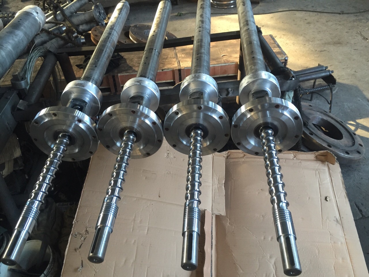 pe高分子挤出机筒螺杆