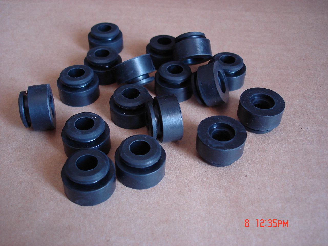 空调压缩机橡胶减震器缓冲件消音垫减震垫橡胶脚垫厂家定制