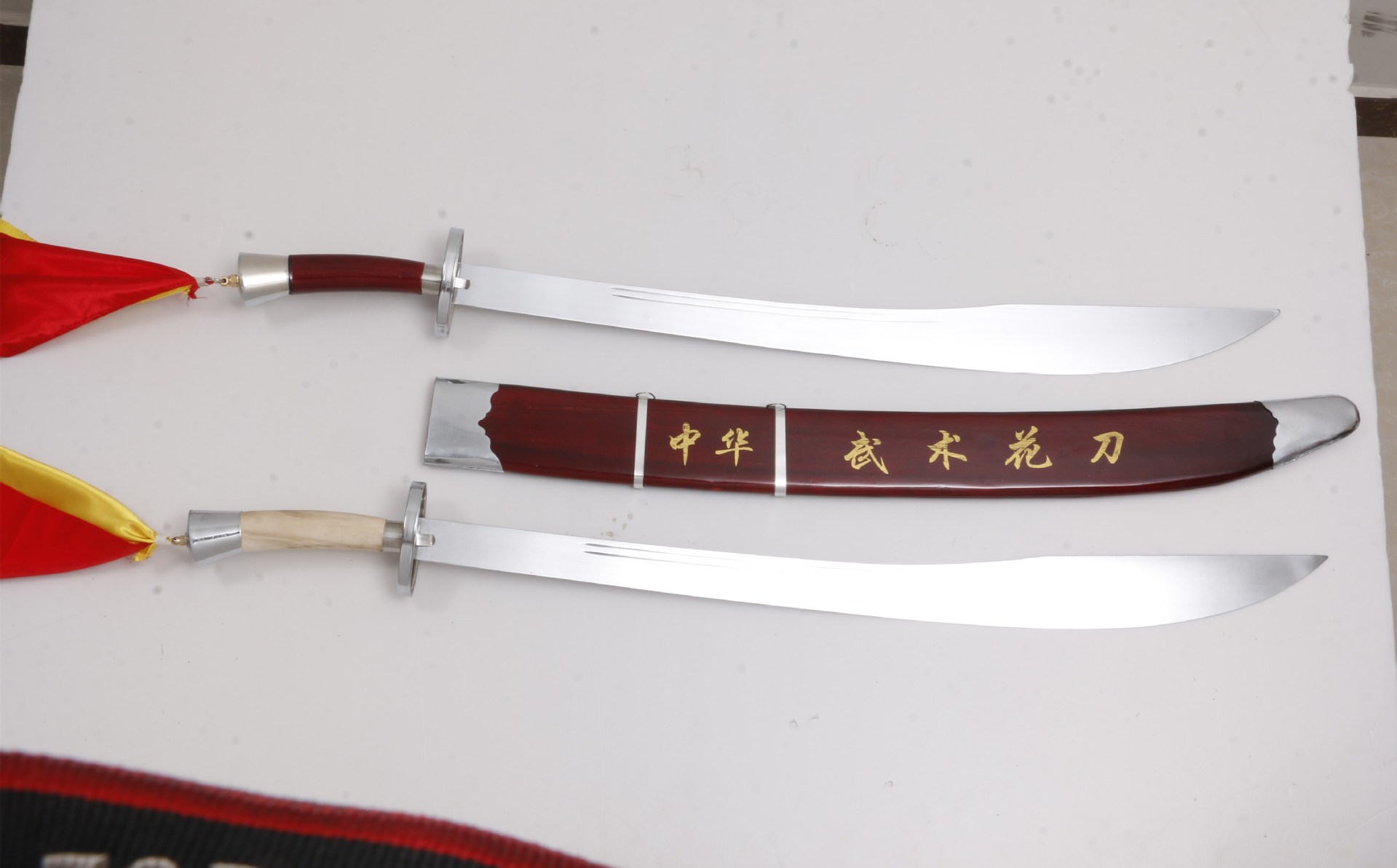 钢制武术刀表演练习软刀厂家批发带响未开刃