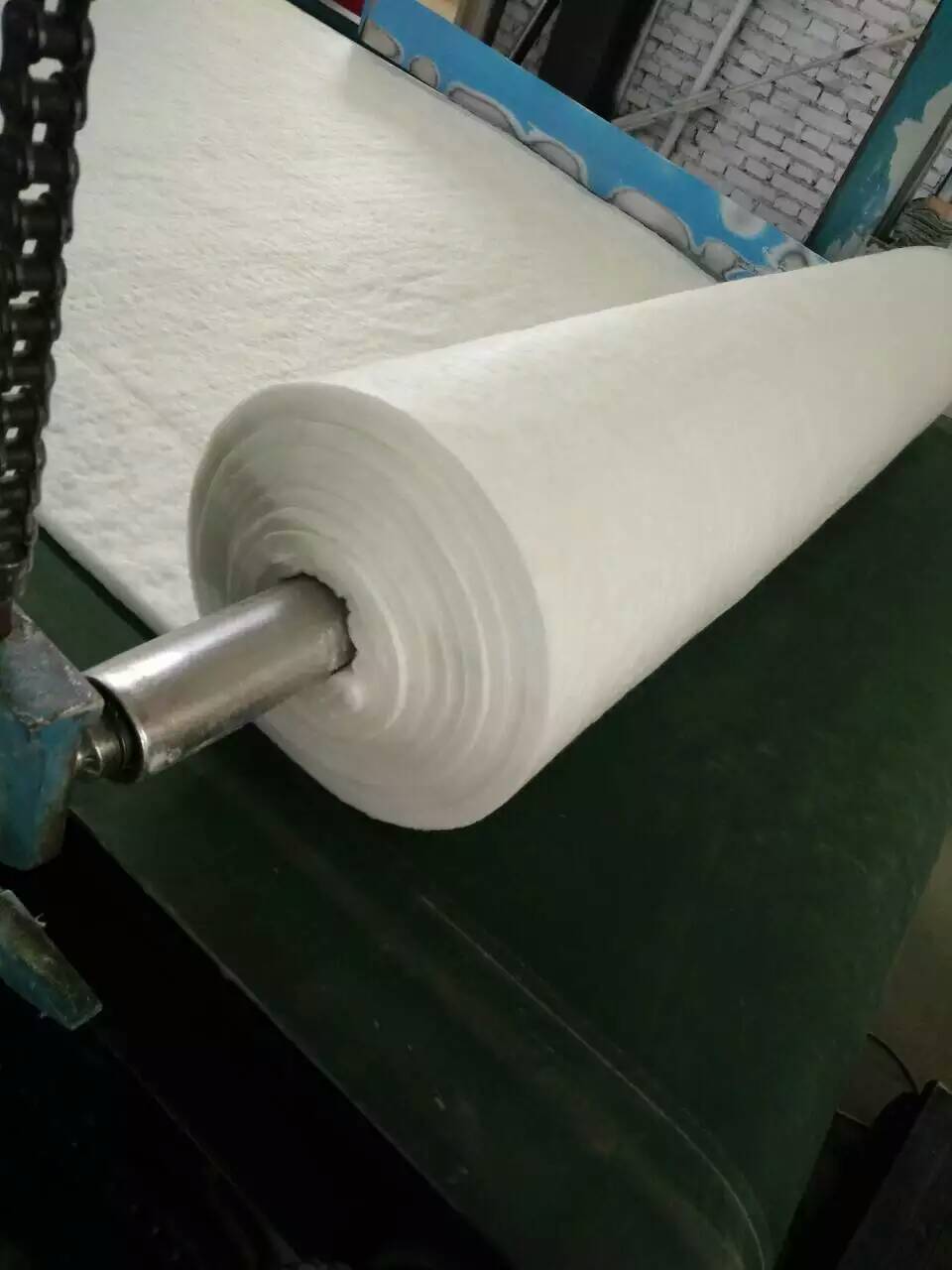厂家供应 防火保温纤维材料 硅酸铝隔热毯 陶瓷纤维毯 保温隔热毯