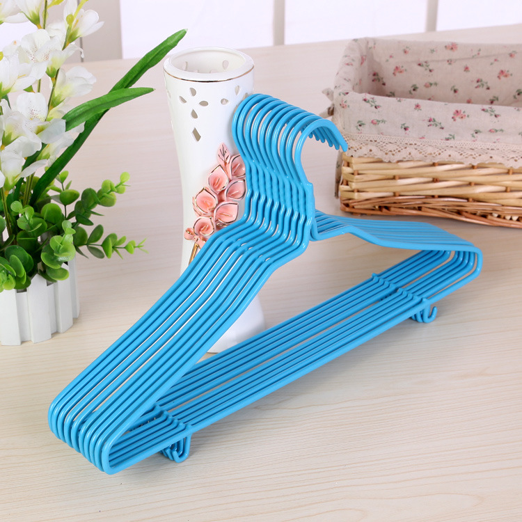大量批发 高档扭花浸塑衣架 精品防腐蚀衣 自带挂钩【图】