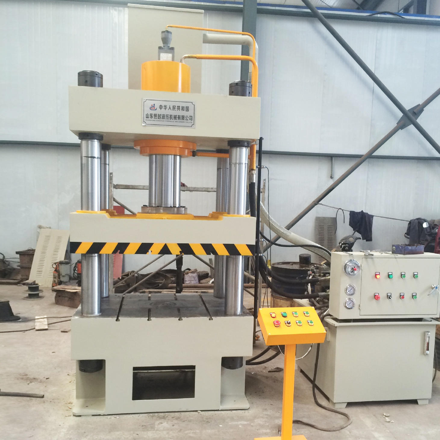 求购2022春100吨四柱液压机电路板破碎液压机厂家直销100吨四柱油压机