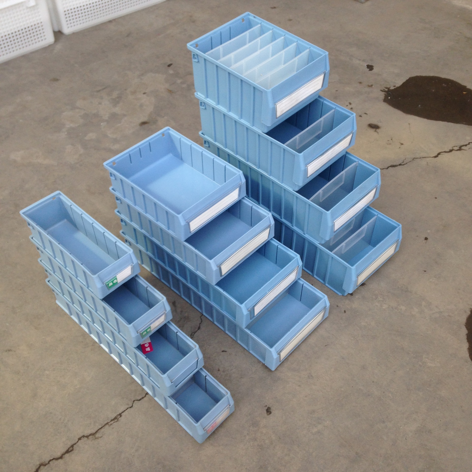 透明周转箱_厂家直销 零件盒 透明 分隔式 收纳塑料 - 阿里巴巴