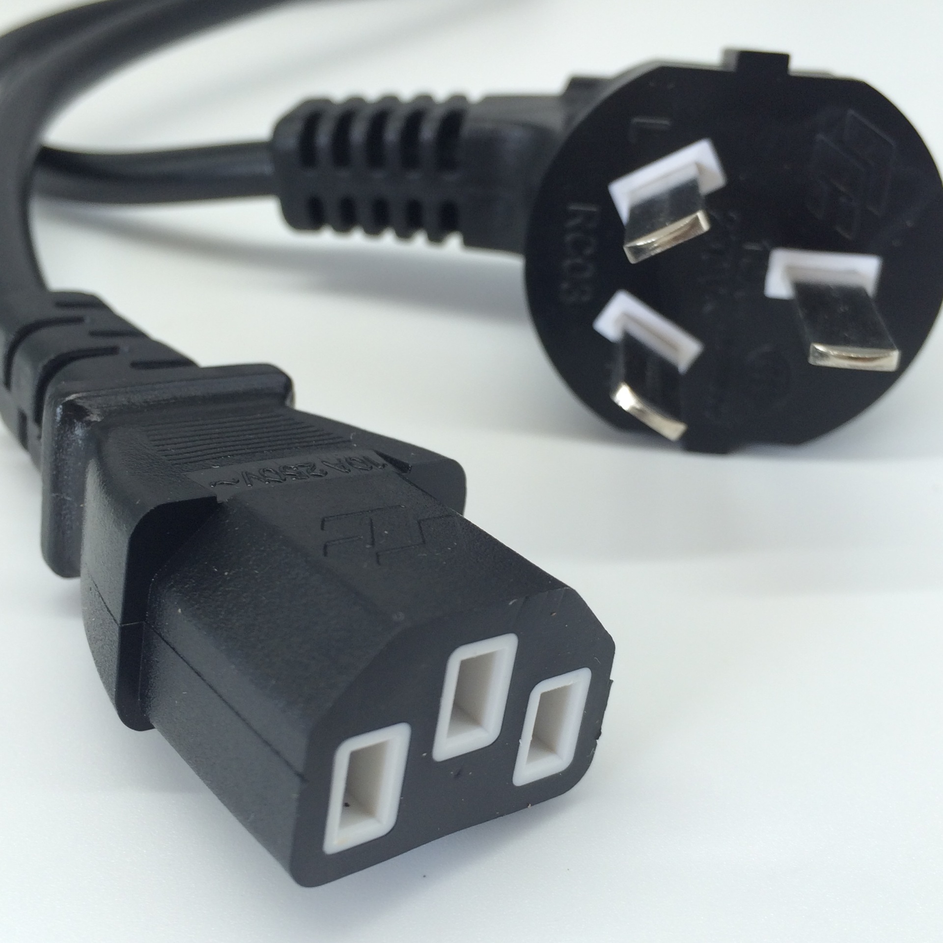 75平方全铜 2200w - 电工器材批发网