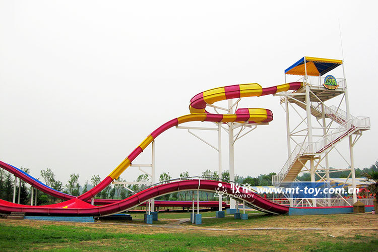 供应大型水上乐园冲天回旋滑梯设备牧童玻璃钢工艺水上游乐设