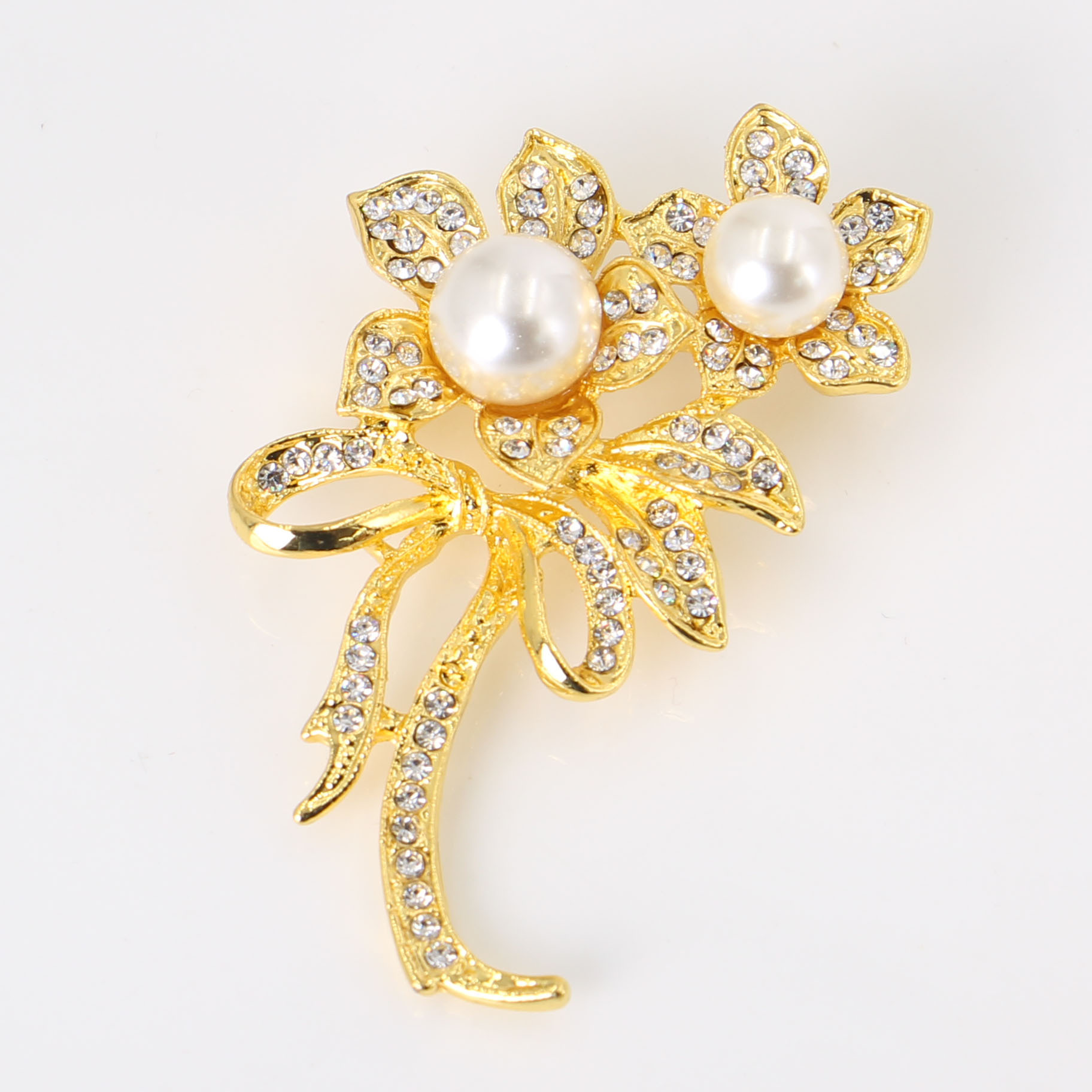 淘宝热销产品镶钻蝴蝶结高亮珍珠胸针时尚毛衣配饰