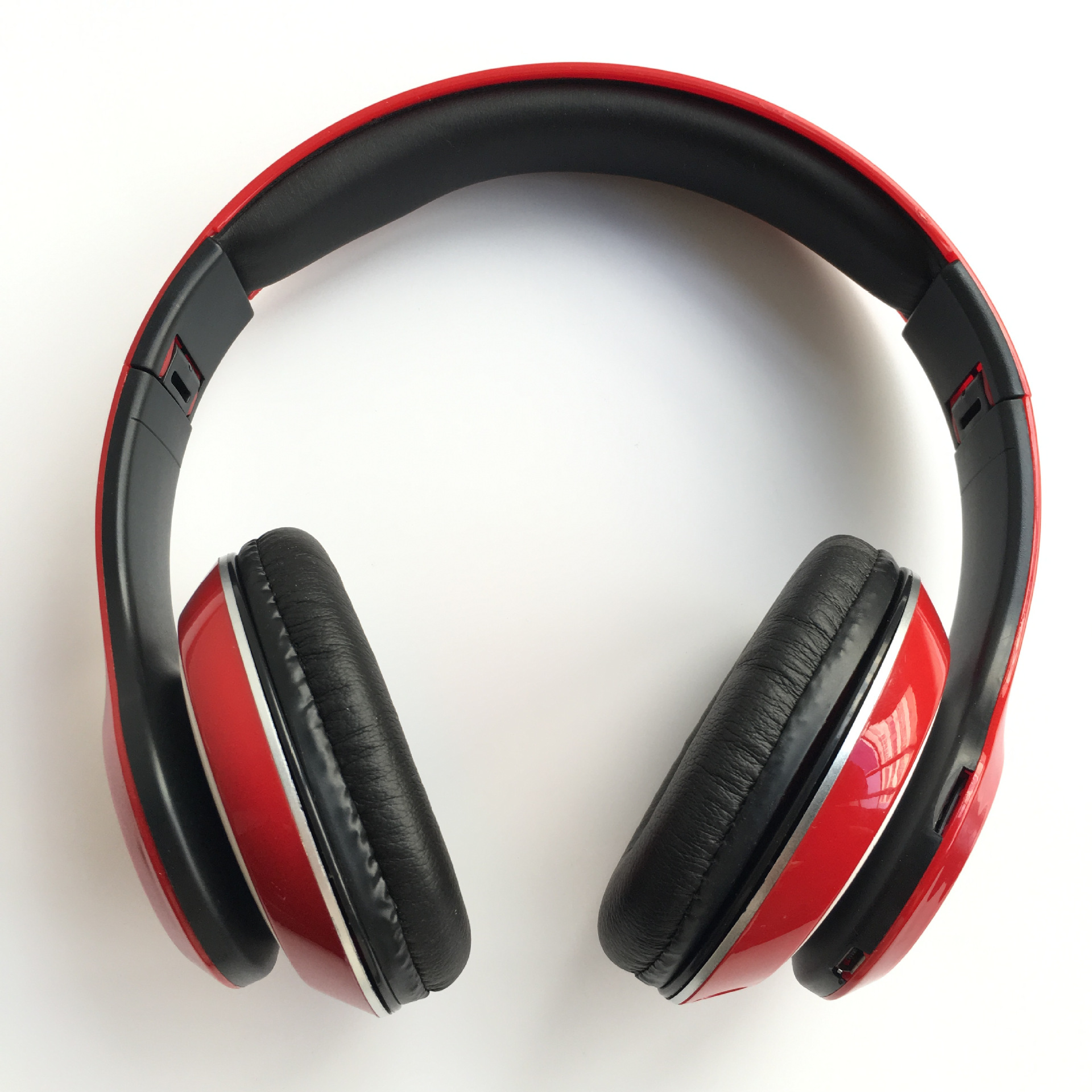 p47头戴插卡收音蓝牙耳机升级版 加料不加价 工厂稳定生产.