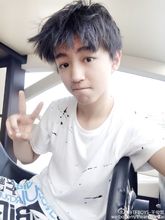 tfboy同款衣服_tfboy同款衣服价格_tfboy同款衣