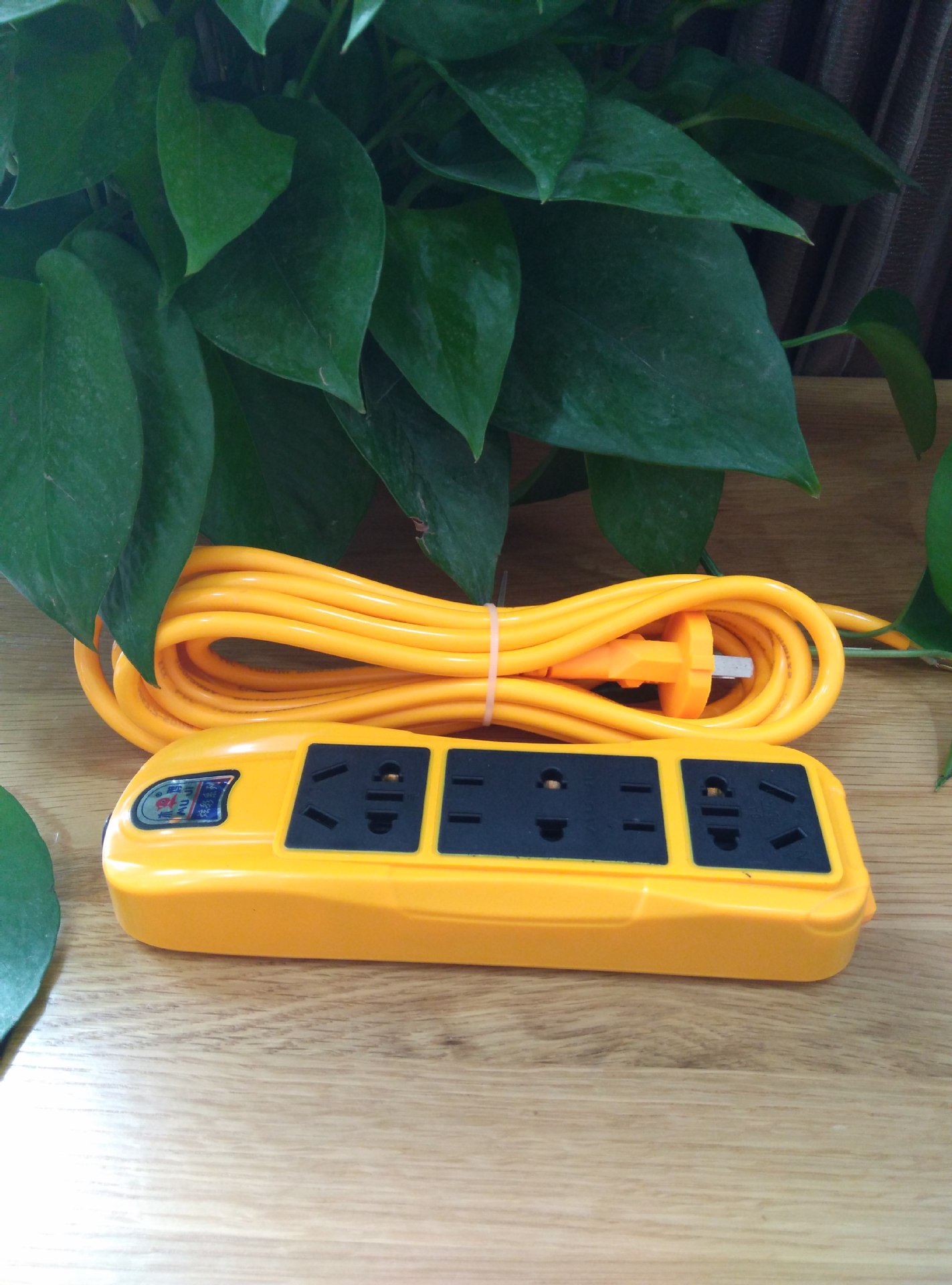 揭阳棉湖木鸡插座地拖插座地面插座接线板带