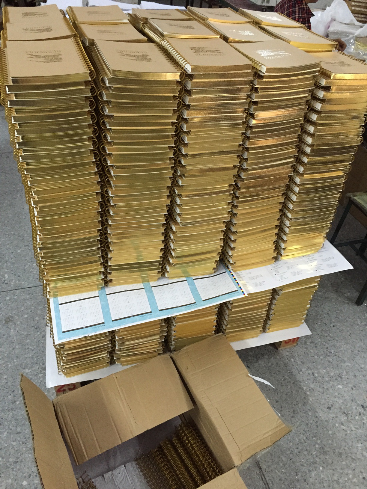 厂家批发胶装金边笔记本 滚金边银边日记本批发 yo圈涂金边记事本