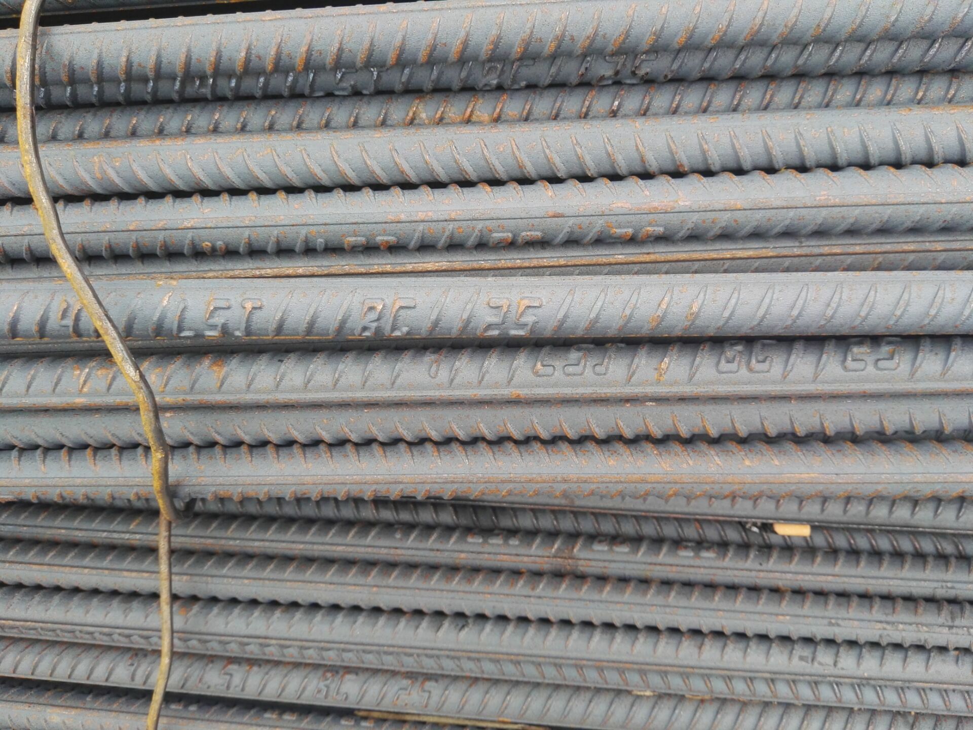 【长沙25mm三级螺纹钢价格】热销冷钢博长25mmhrb400热轧带肋钢筋