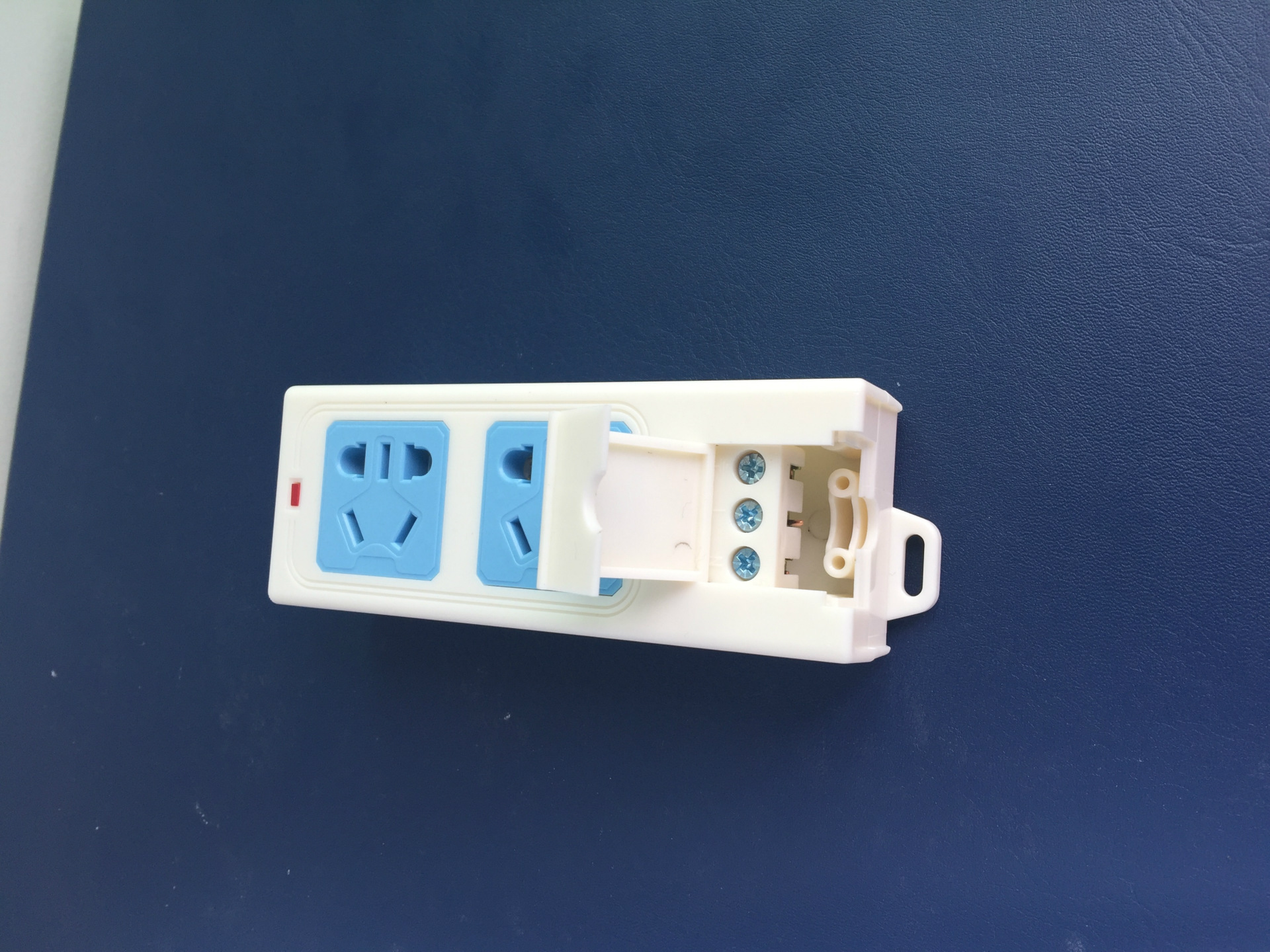 公虎光纤箱专用 配电箱专用插座 无线插座