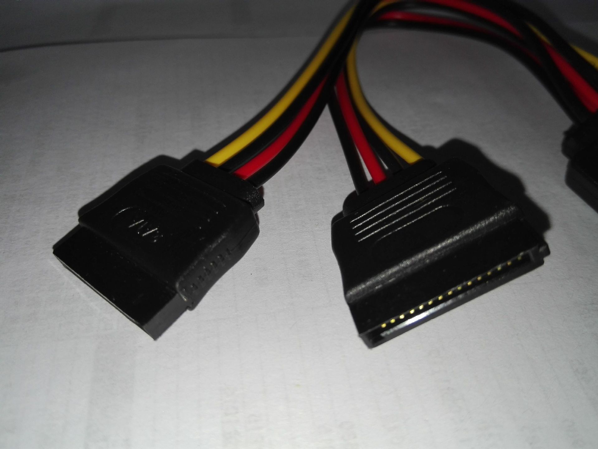 sata电源线sata一分二电源转接线sata15p公转2个15p母 15pin