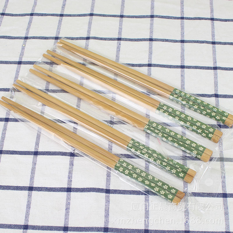 Wholesale Japanese Solid Wood Chopsticks Creative Home Non-Slip Chopsticks Restaurant Plum Blossom Chopsticks Hotel One Piece Dropshipping