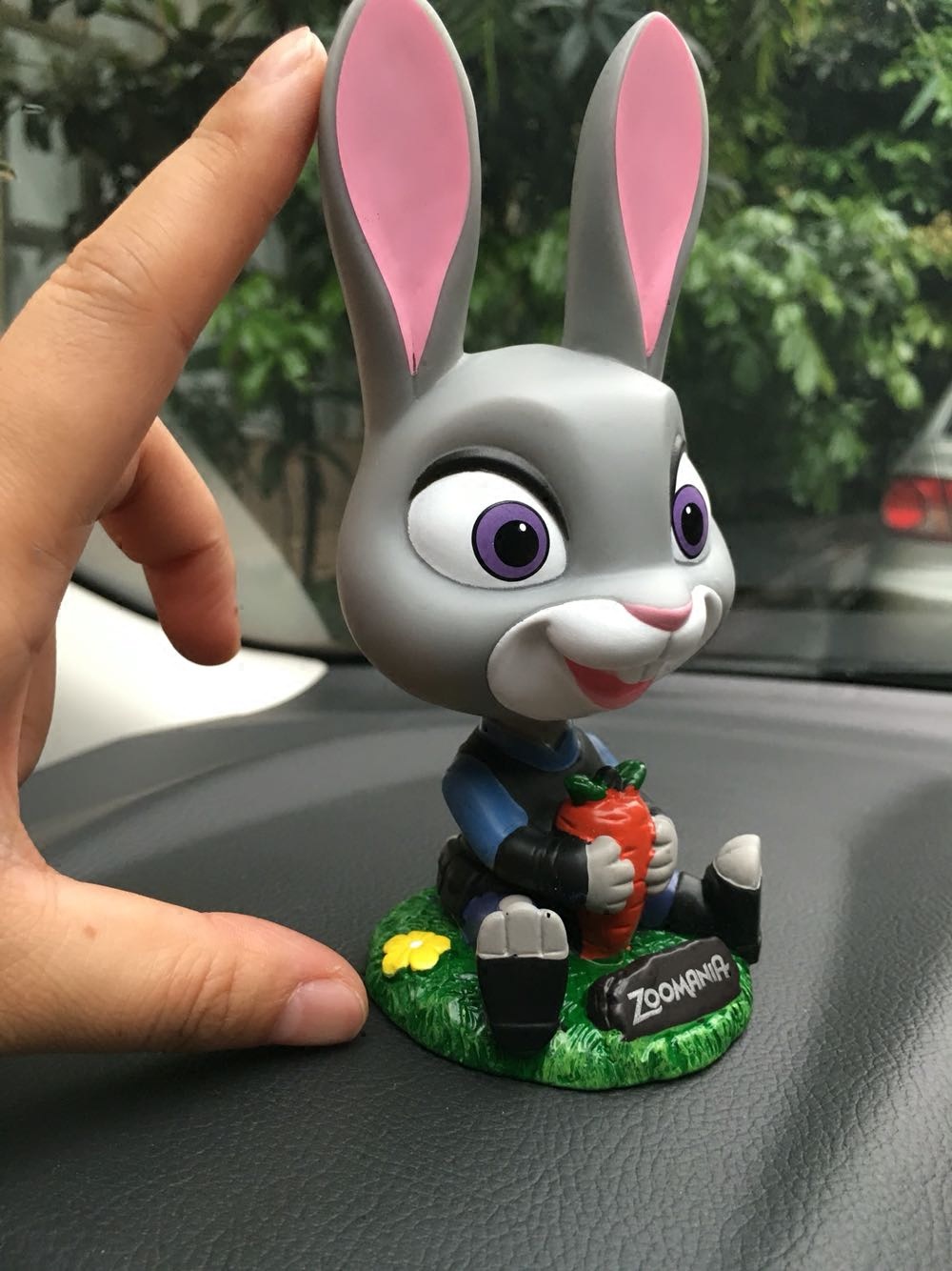 疯狂动物城 兔朱迪摇头公仔 车载摆件 胡尼克树懒 兔子警官玩偶