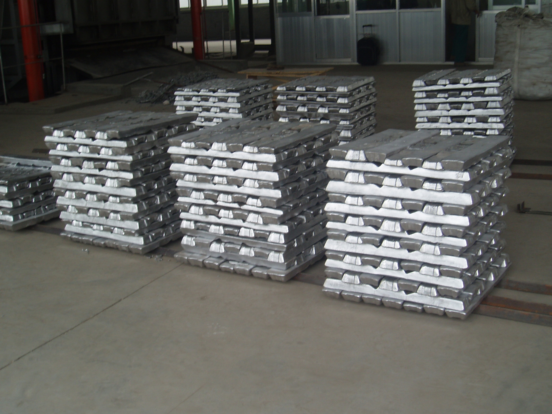 zr对铸造高强铝合金组织和性能的影响