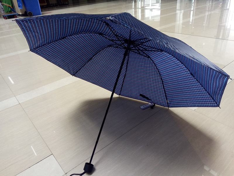 厂家折叠三节21寸8骨雨伞 防紫外线格子男格遮阳伞批发定制5501