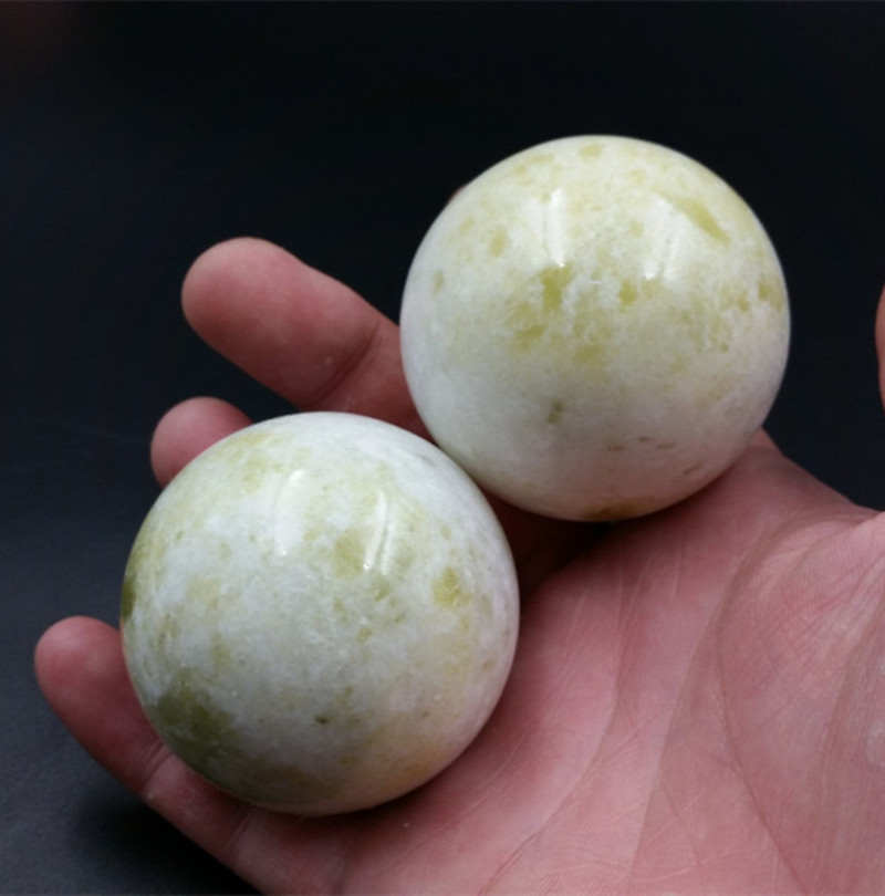 手把件批发玉石a货陕西蓝田玉手球批发玉石手把件球