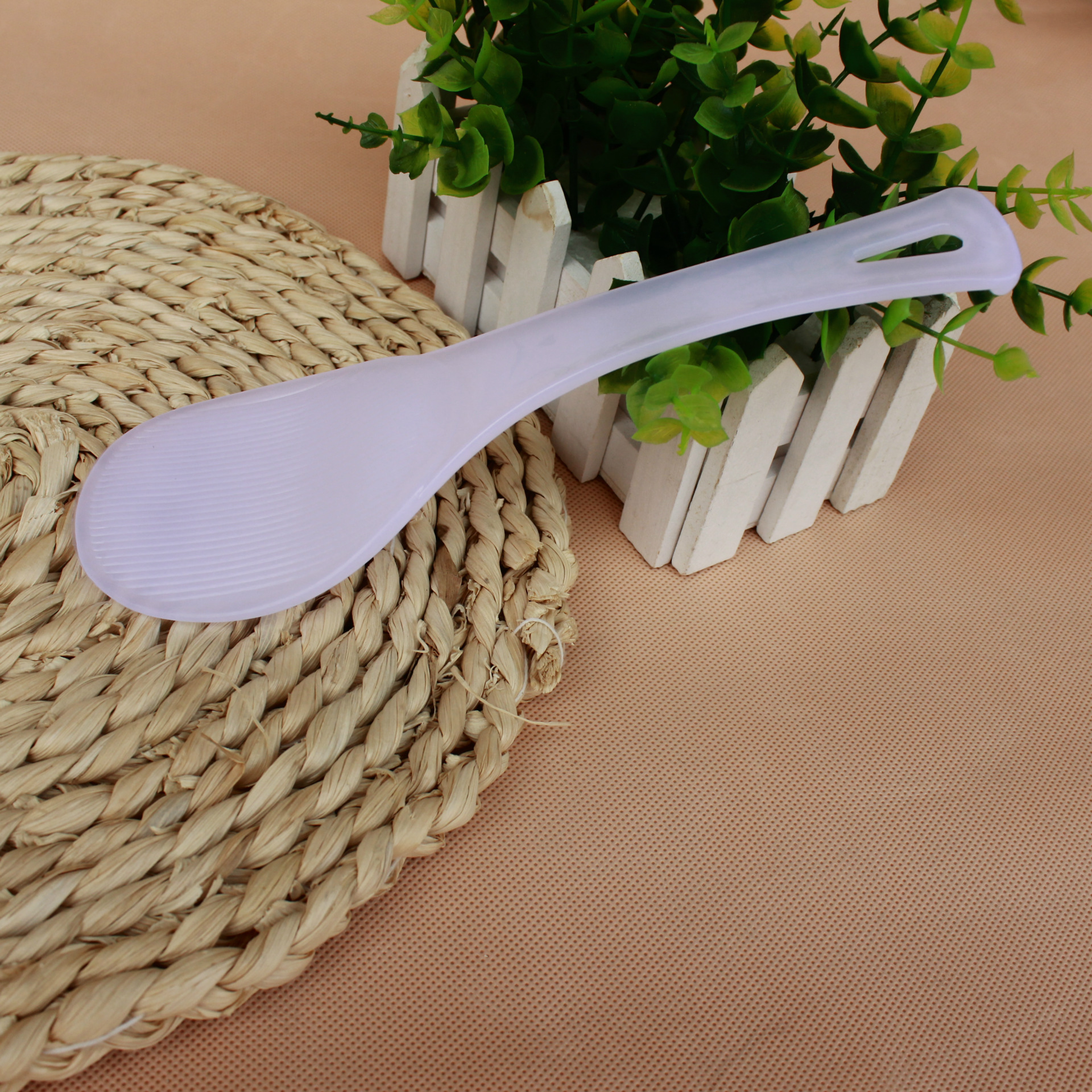 t生活用品批发塑料小平舀打饭勺饭铲白色不粘塑料饭勺日用百货