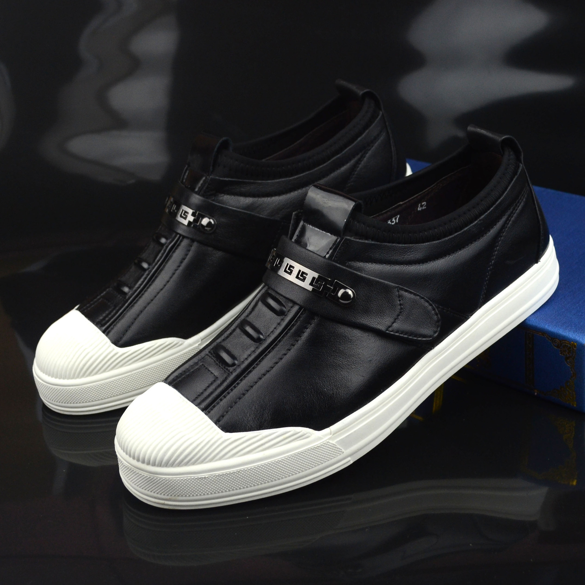 温州品牌秋季新款头层牛皮休闲鞋真皮男鞋底包头白底板鞋一脚蹬鞋