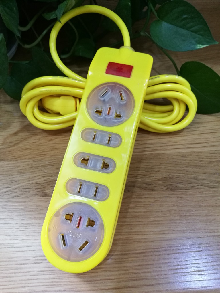 木鸡大功率插线板防摔防压插排地拖插座透明