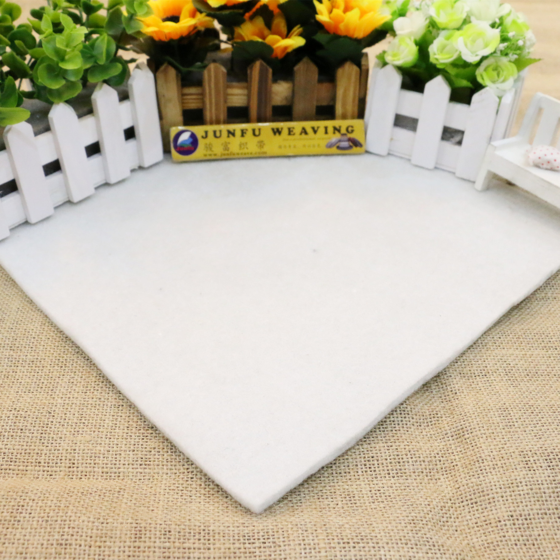 床垫白棉毡 ft-4021 幅宽2~2.1米 400g~1000g针刺棉毯