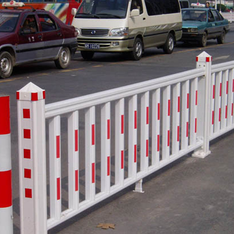 厂家销售 pvc塑钢护栏 工程施工围 挡道路隔离护栏