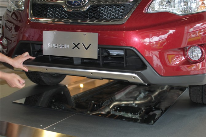 斯巴鲁xv不锈钢前后护板常州汽车用品改装马斯巴鲁配件厂家批发