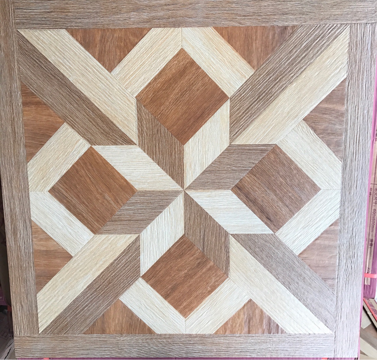 色系 拼花 规格 600*600 是否外贸 否 品牌 宏邦 产品类别 仿古砖