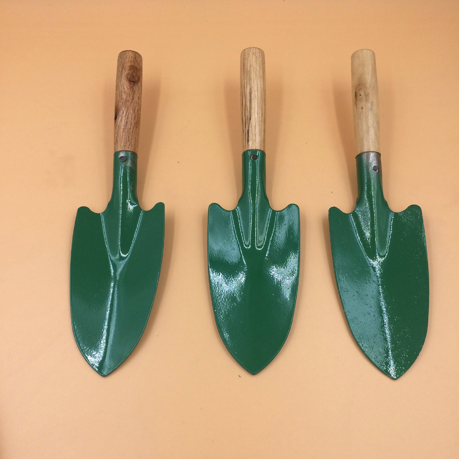 木柄大花铲 花锹 园艺大尖花铲 铁锹 小铲子 一元两元店热卖