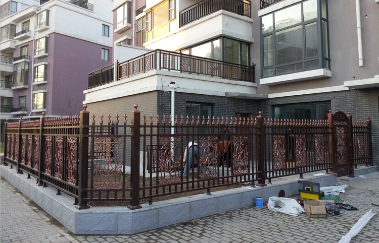 欧坤铝艺护栏金属院落围栏铝合金栅栏别墅外墙铁艺护栏院墙围栏