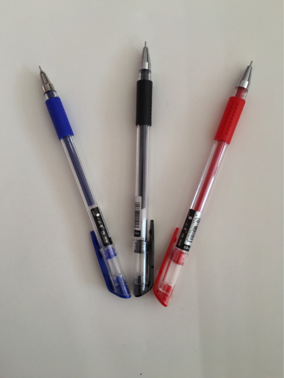 批发一枝笔系列中性笔 0.5mm中性笔 办公 学生专用笔