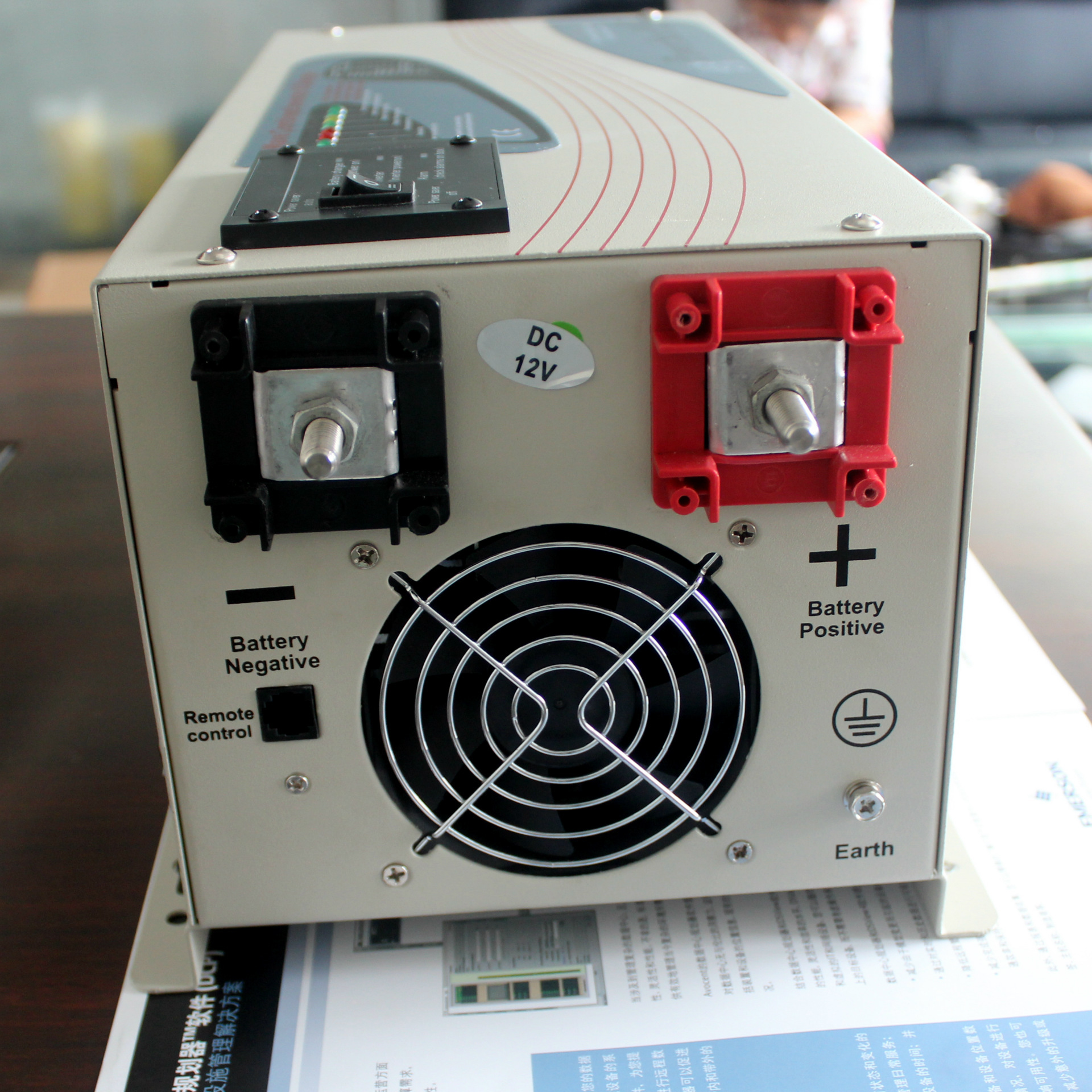 工频正弦波太阳能逆变器4000w24v房车专用家用