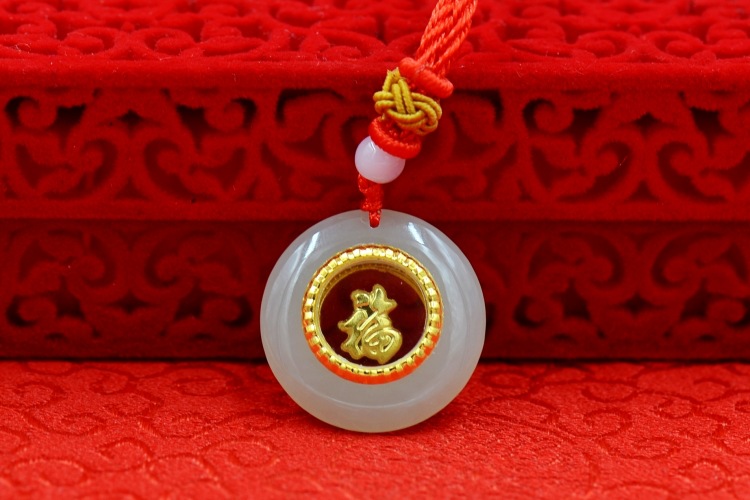 金镶玉吊坠 足金镶和田玉髓 男女款 时来运转平安扣福字项链批发