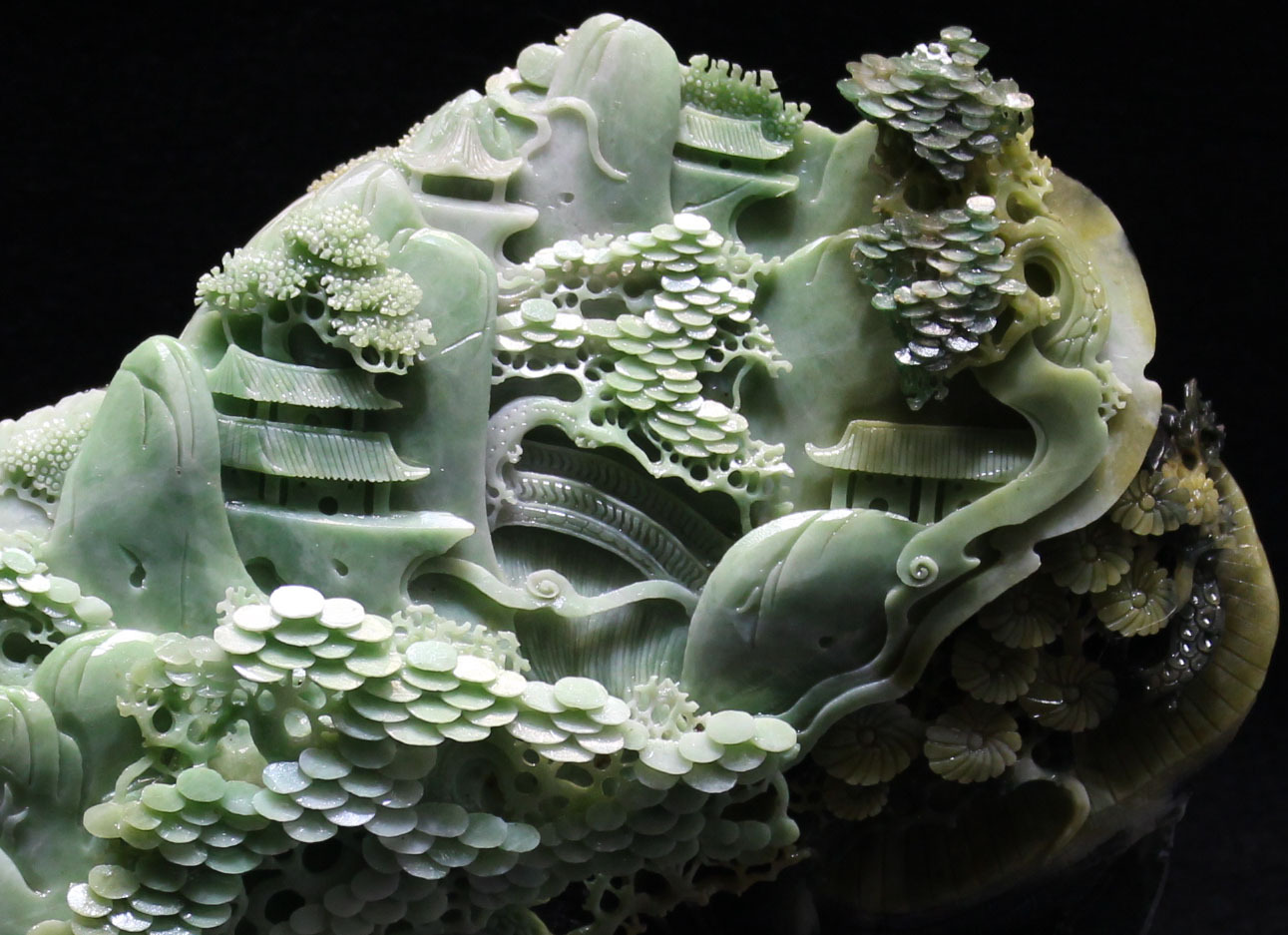 钱龙玉苑 厂家直销 独山玉 山水 天然玉雕摆件 居家摆件