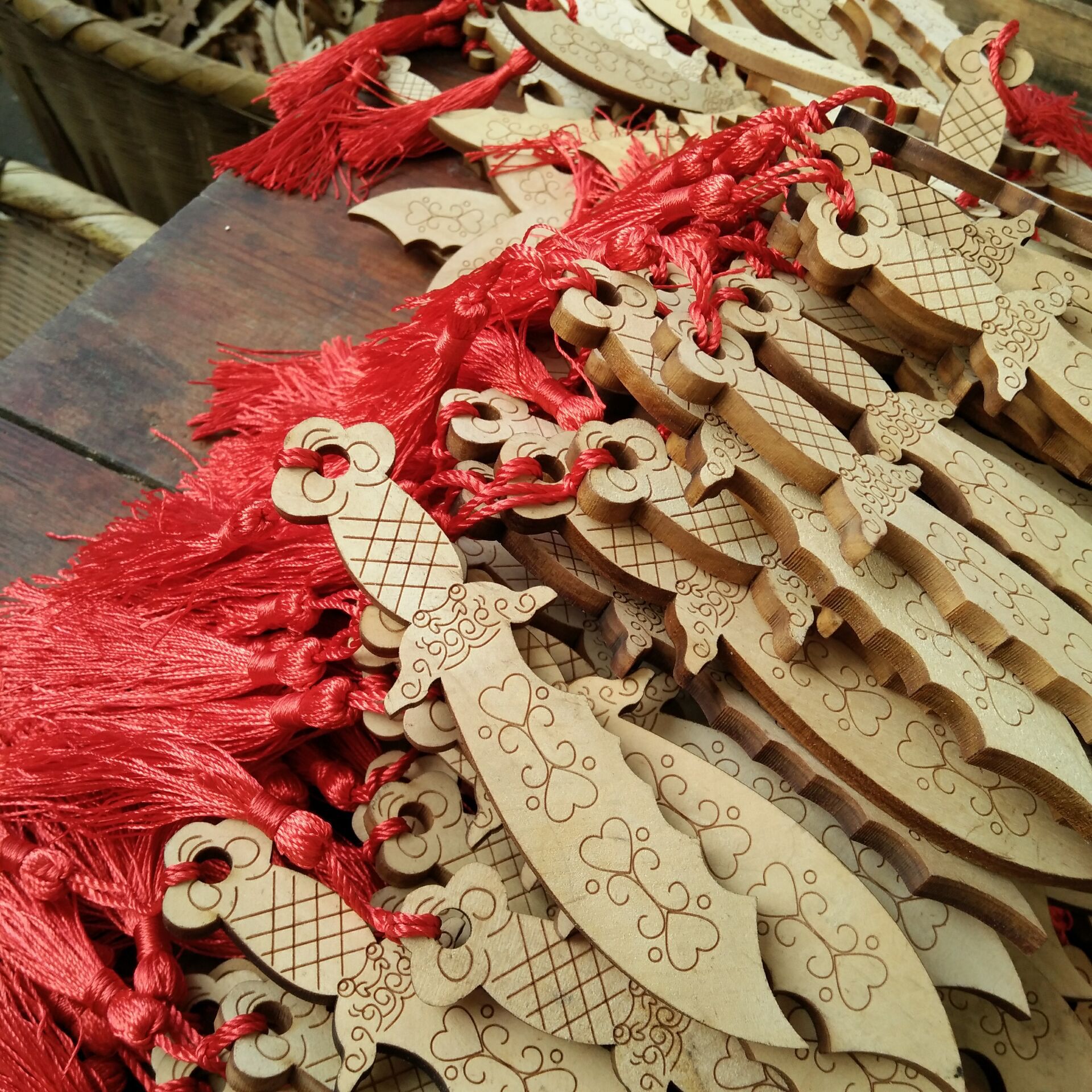 木制小刀批发 桃木刀 儿童玩具 厂家直销 抓周配件 配流苏