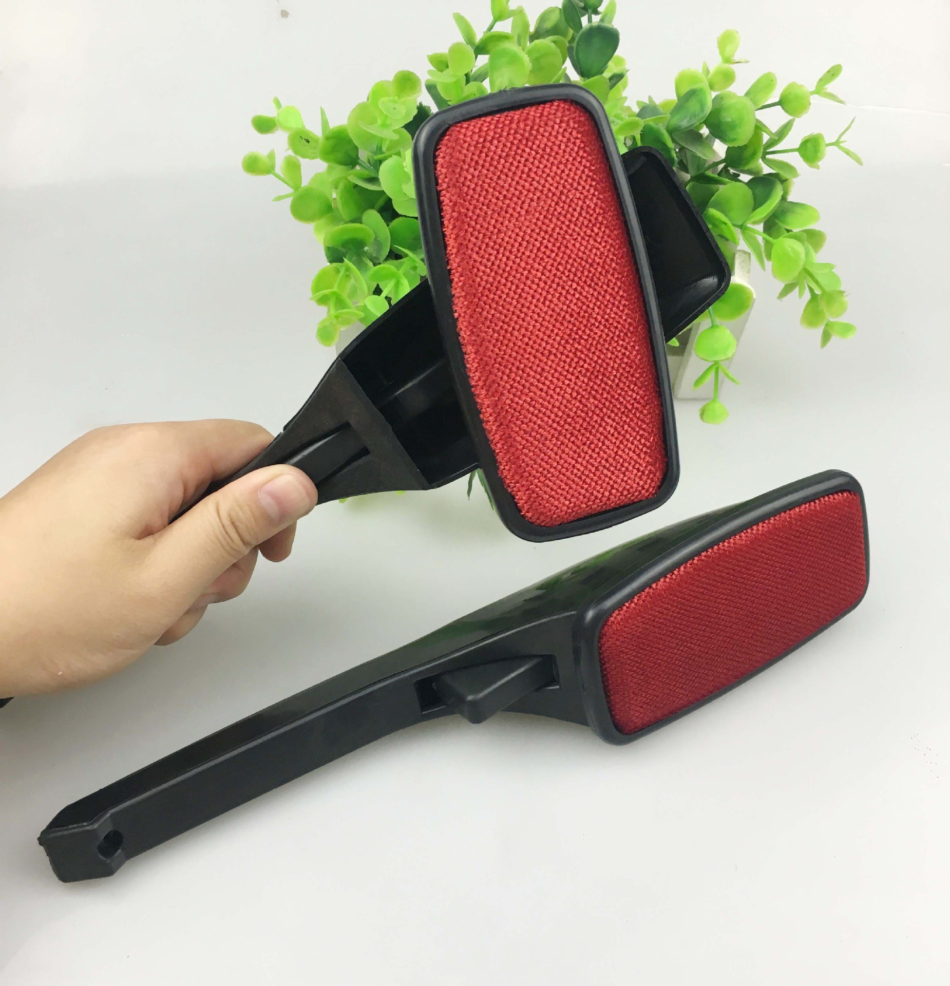 t厂家现货 旋转静电刷 毛呢大衣去毛刷 粘毛器 刷毛刷 衣物除毛刷