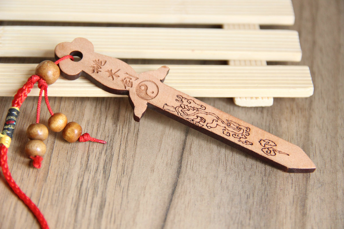 肥城小桃木剑 桃木刀 辟邪桃木剑批发 精美肥城桃木剑