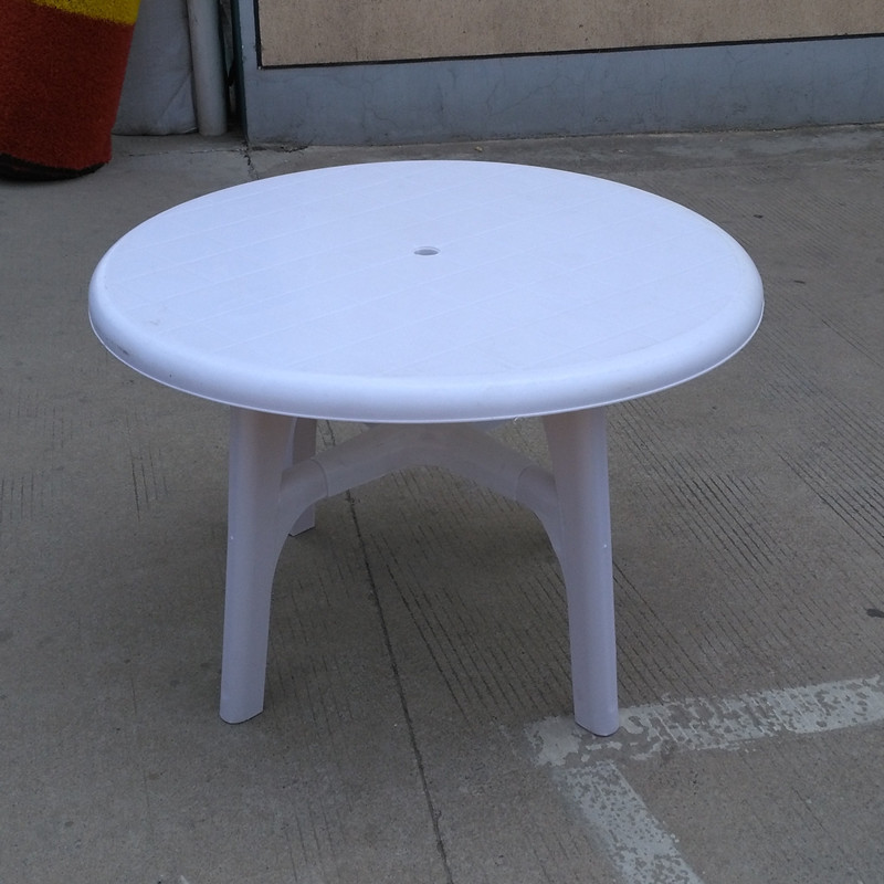 塑料圆桌户外沙滩桌烧烤专用桌白色大排档桌子塑料桌椅圆桌