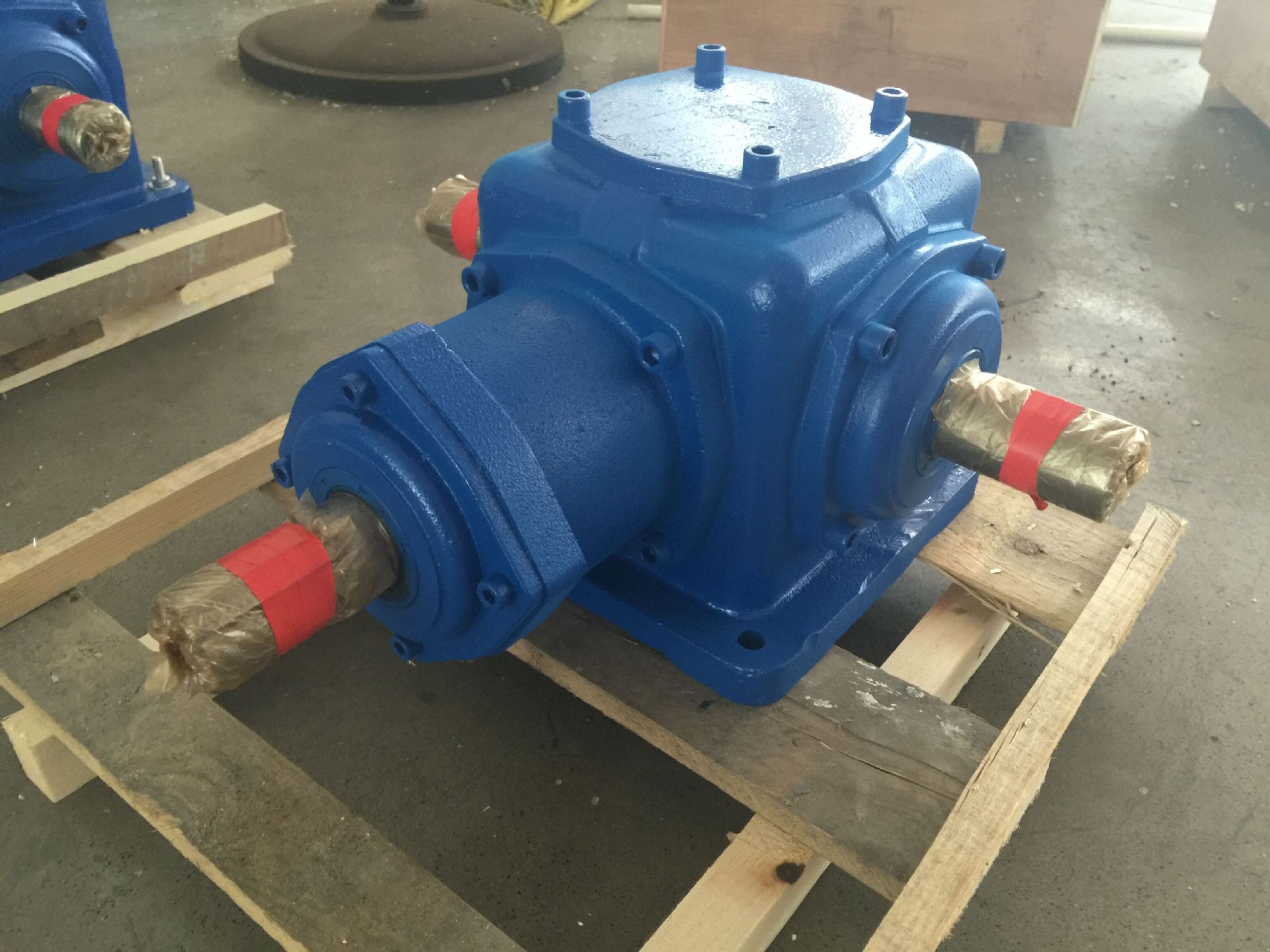 实力雄厚厂家上海玉隆t25农机齿轮转角器箱海量现货质保一年