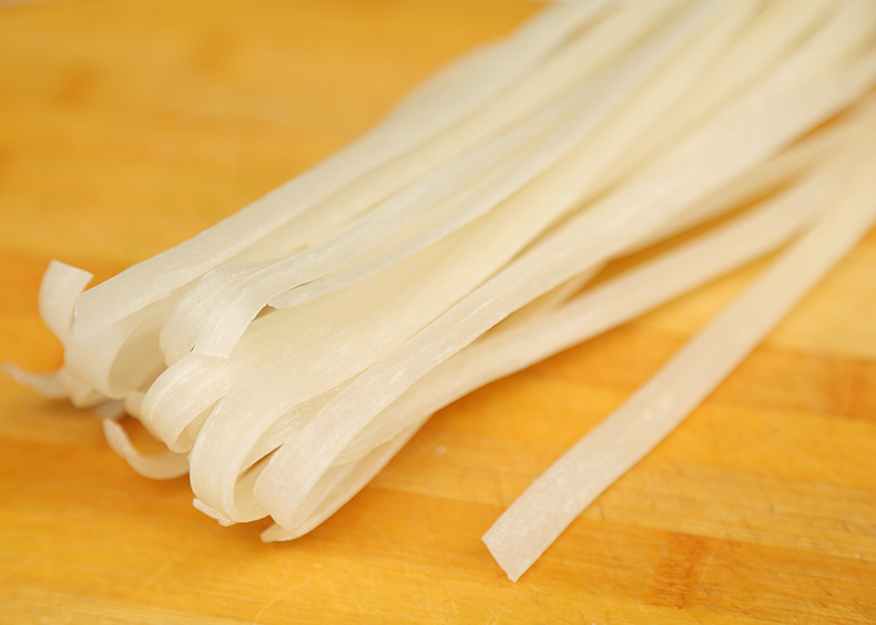 厂家批发 康达牌 干土豆粉条 绿色健康食品 1件/13斤