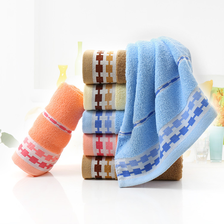 厂家直销柔软纯棉素色32股链条小方块毛巾