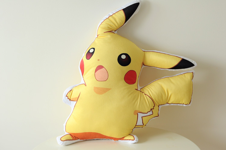 神奇宝贝宠物小精灵皮卡丘双面仿真抱枕靠枕一件代发