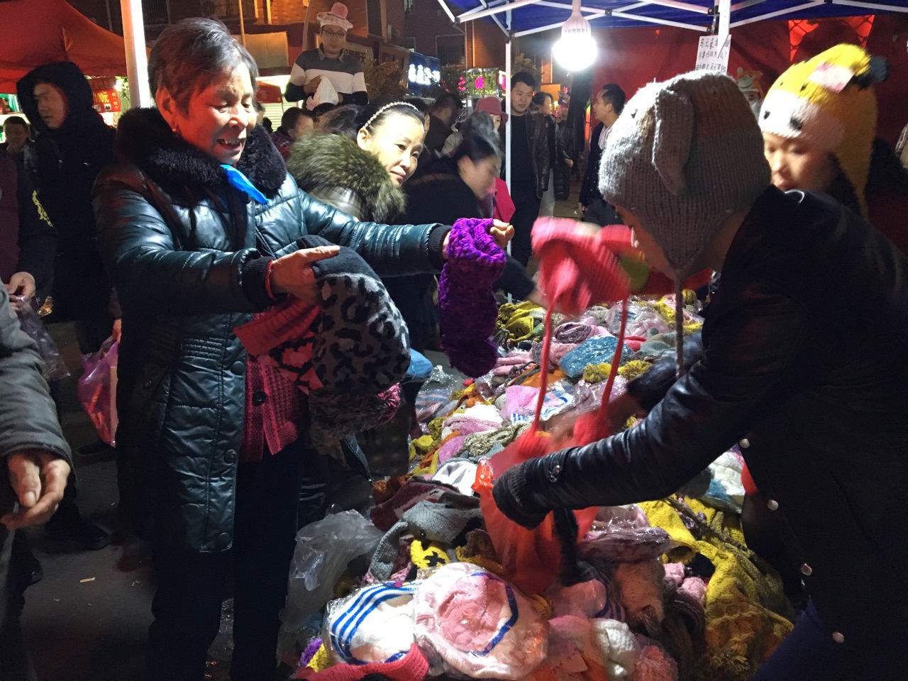 跑江湖地摊热销5元模式秋冬针织帽子