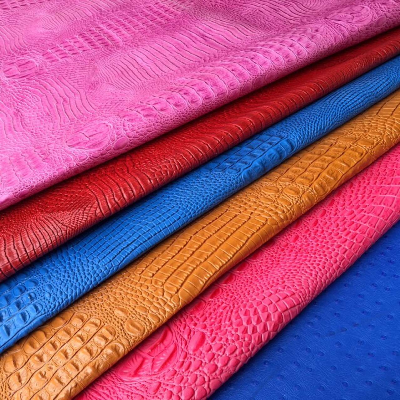 牛二层移膜革 温州市潮顺皮革厂鳄鱼皮 真皮皮料手工diy鞋包