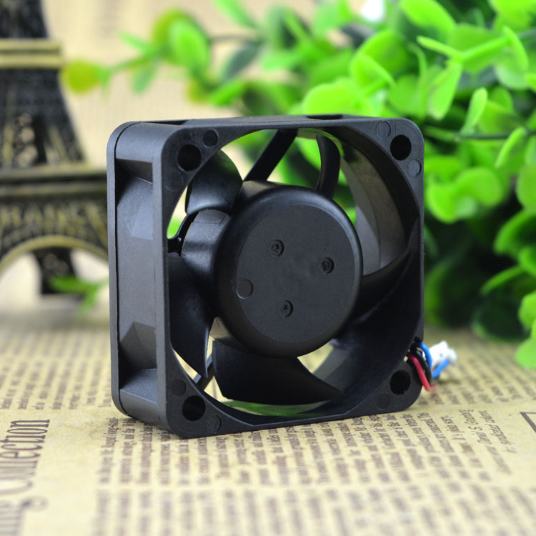 15a                轴承类型 : 磁流体动力轴承 接线方式 : 红色