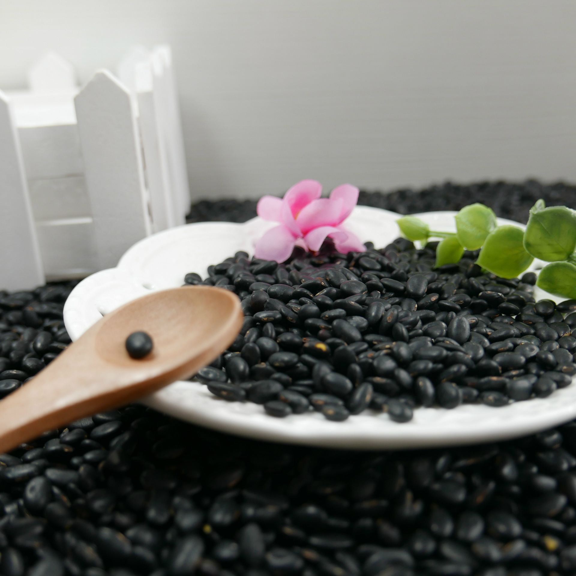 【阿里巴巴**】各种精选 小扁黑豆(2.6-4.0长孔)