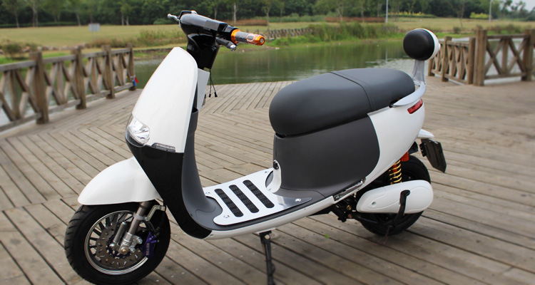 gogo电动车踏板车72v超长续航特价出售