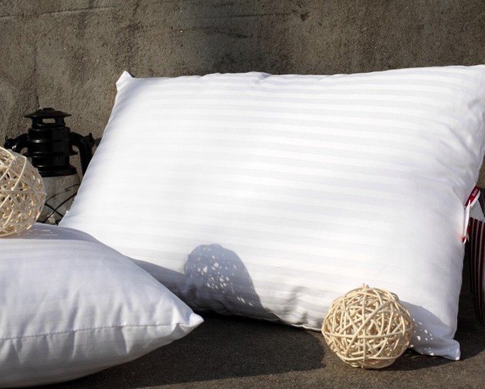 宾馆酒店枕头高弹棉枕芯单人 酒店客房床上