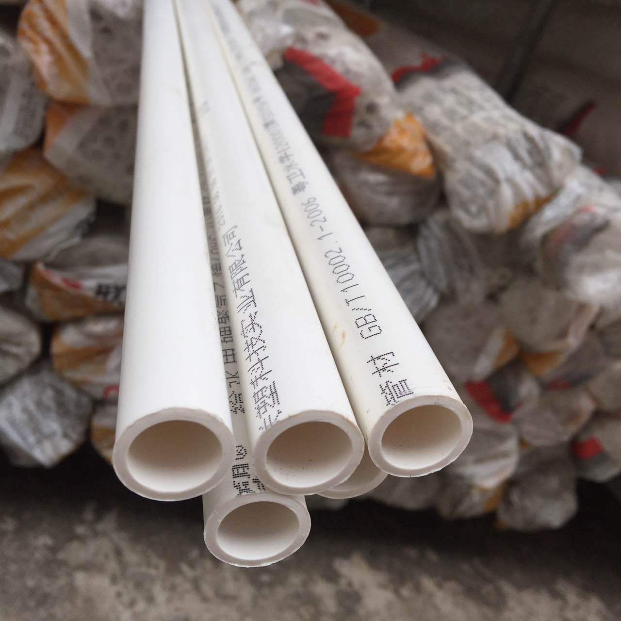 厂家直销联塑pvc给水直管 批发国标自来水管饮水管白色/蓝色